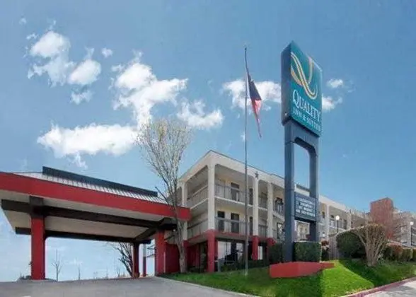 Quality Inn & Suites Fort Worth