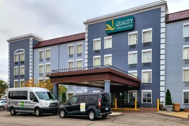 Quality Inn & Suites - Dış Mekan
