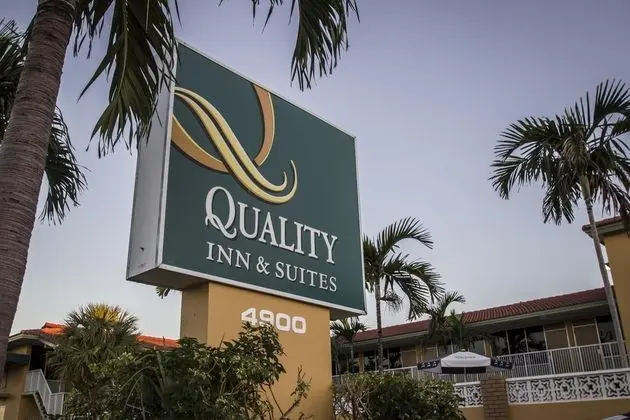 Quality Inn & Suites Hollywood Boulevard