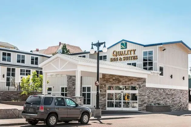 Quality Inn & Suites Houghton - Dış Mekan