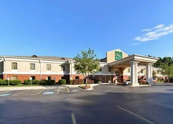 Quality Inn & Suites