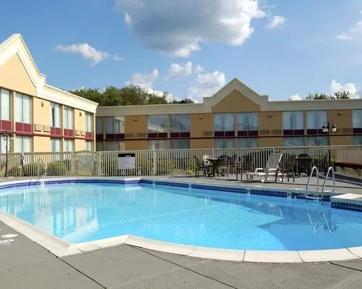 Quality Inn & Suites Indiana Area