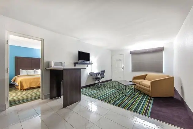 Quality Inn & Suites