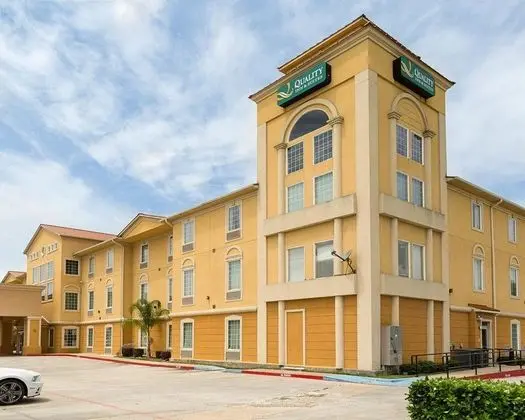 Quality Inn & Suites La Porte