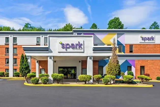 Quality Inn & Suites Lexington near I-64 and I-81 - Öne Çıkan Resim