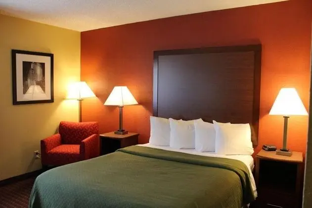 Quality Inn & Suites Lincoln