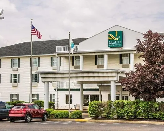 Quality Inn & Suites  Mansfield Area