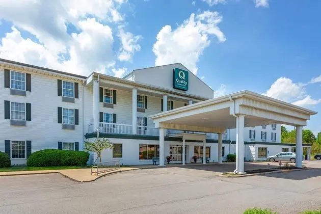 Quality Inn & Suites Mansfield Area - Dış Mekan