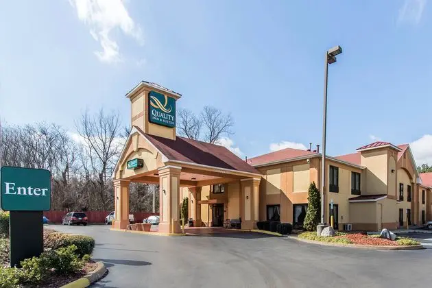 Quality Inn & Suites Memphis