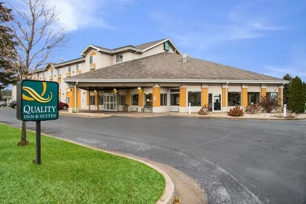 Quality Inn & Suites Menomonie Area