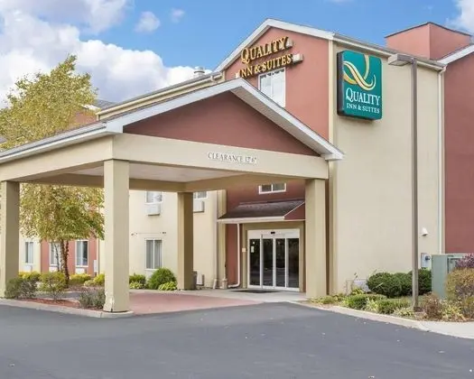 Quality Inn & Suites - Dış Mekan