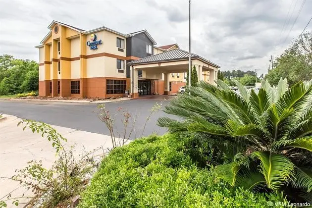 Quality Inn & Suites Montgomery East Carmichael Rd