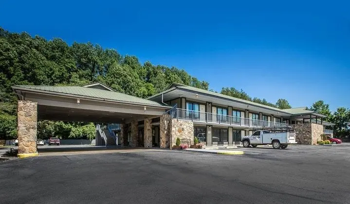 Quality Inn & Suites Mt. Chalet