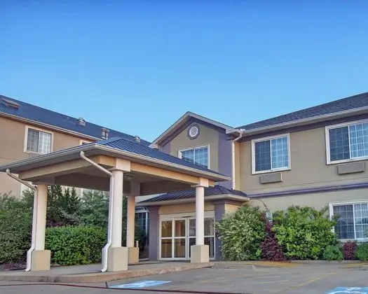 Quality Inn & Suites near Cleburne Conf Center
