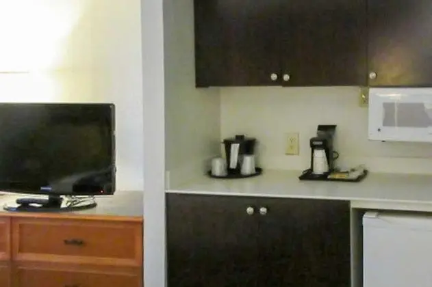 Quality Inn & Suites North Charleston