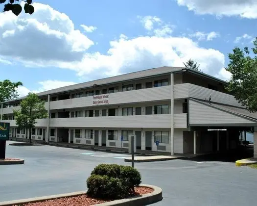 Quality Inn & Suites North Gibsonia