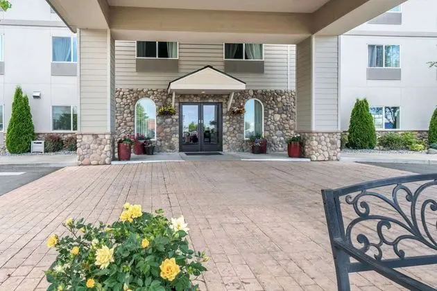 Quality Inn & Suites at Olympic National Park - Dış Mekan