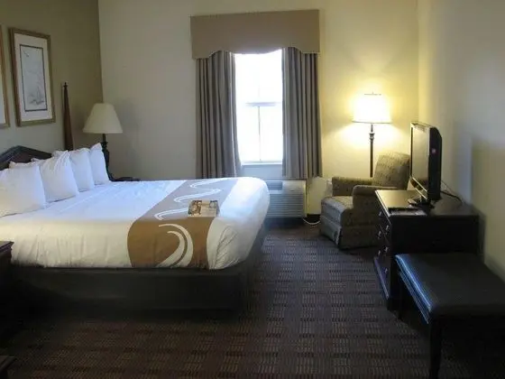 Quality Inn & Suites Patriots Point