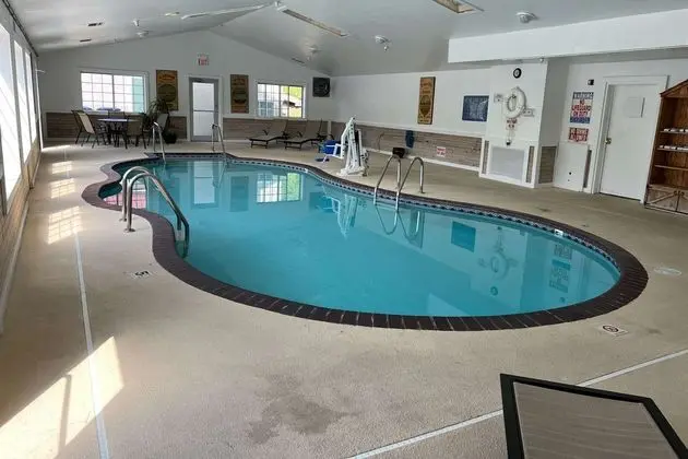Quality Inn & Suites Red Wing - Havuz