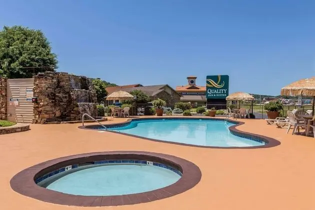 Quality Inn & Suites River Suites - Havuz