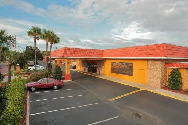 Quality Inn & Suites Riverfront East Palatka