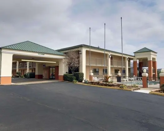 Quality Inn & Suites Russellville Area