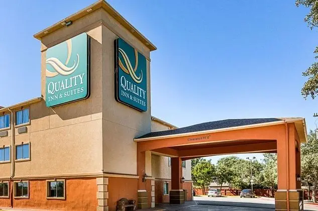 Quality Inn Suites Seaworld North