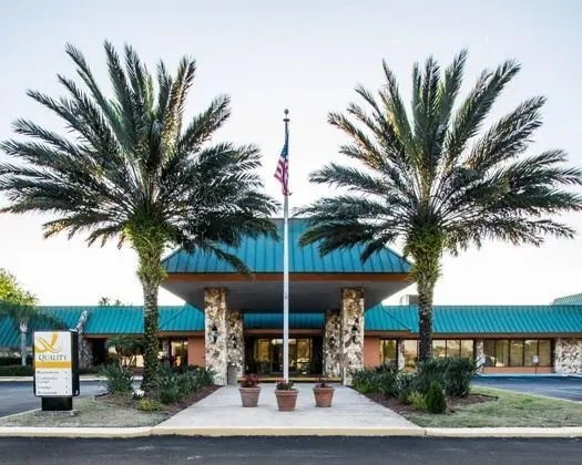 Quality Inn & Suites