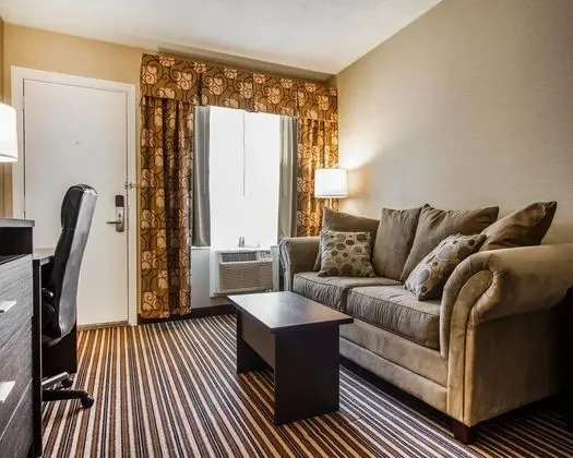 Quality Inn & Suites