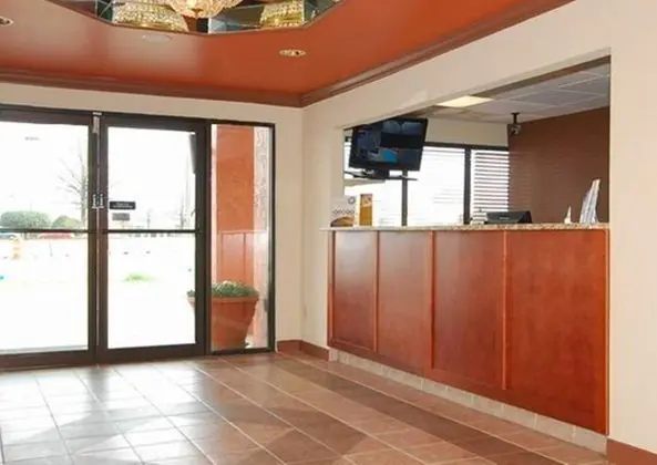 Quality Inn & Suites Southlake