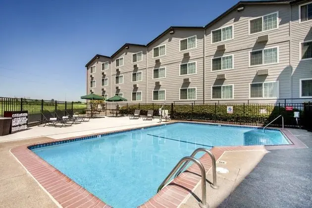 Quality Inn & Suites