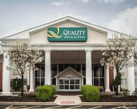 Quality Inn & Suites St Charles -West Chicago