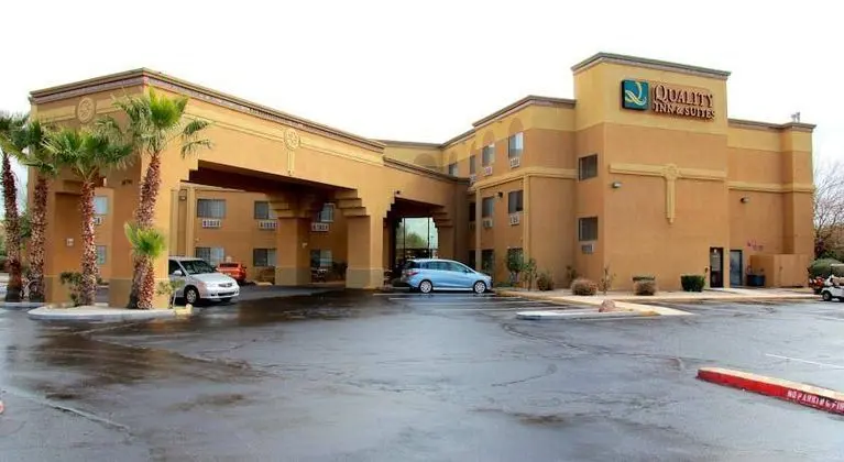Quality Inn & Suites Surprise Near Sun City West