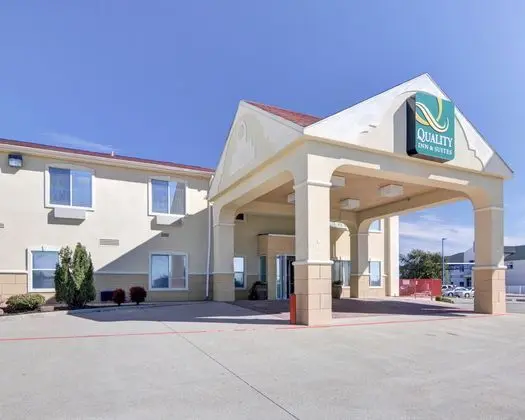 Quality Inn & Suites Terrell