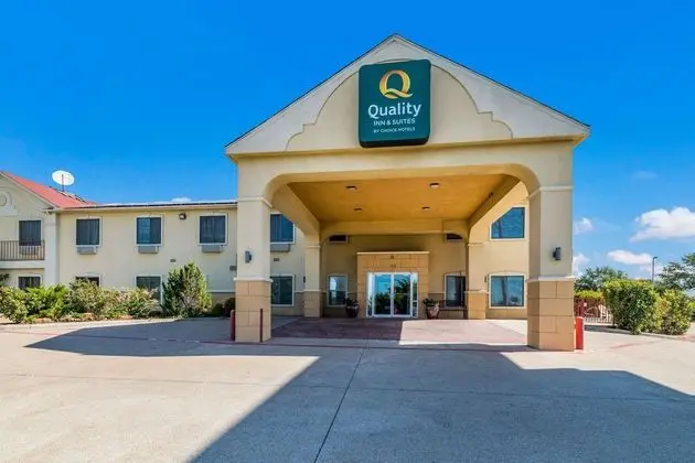 Quality Inn & Suites Terrell - Dış Mekan