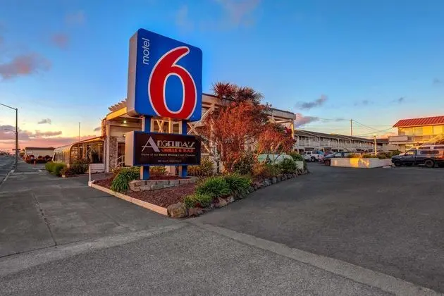 Quality Inn & Suites Tradewinds