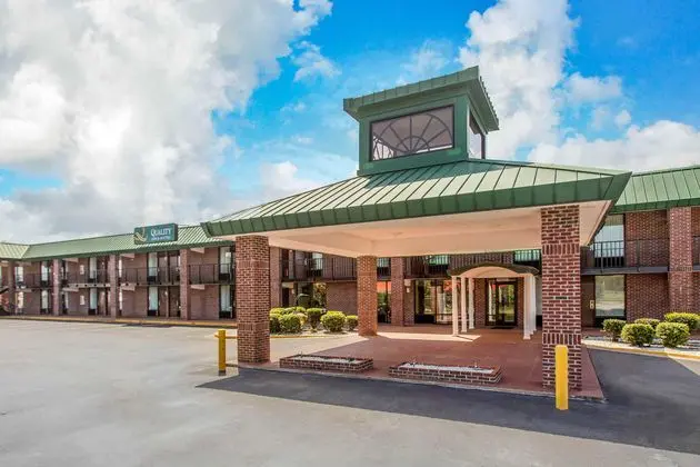 Quality Inn & Suites Vidalia Area