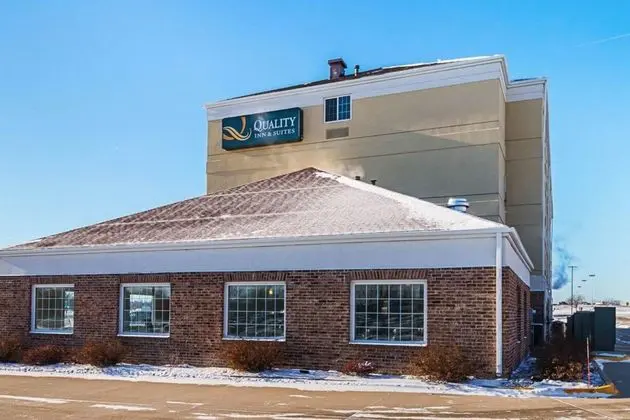 Quality Inn & Suites Waterloo Area