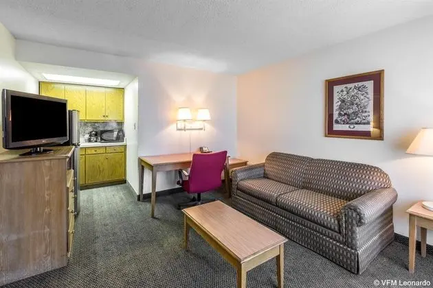 Quality Inn & Suites Waycross Area