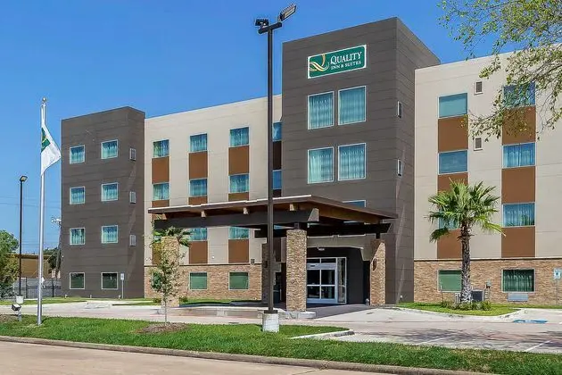 Quality Inn & Suites Westchase-Westheimer