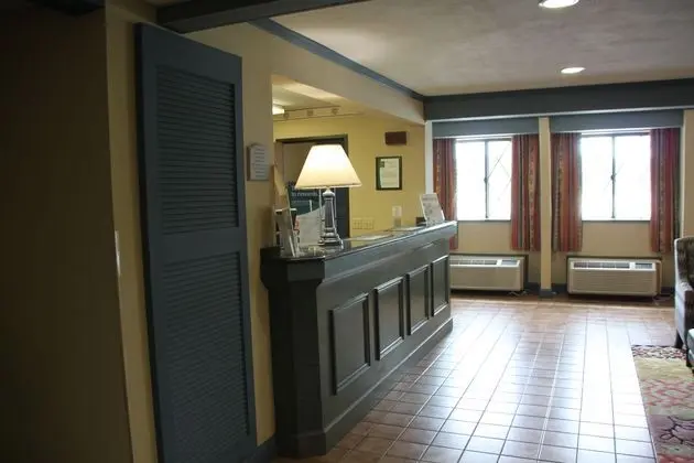 Quality Inn Syracuse - Lobi