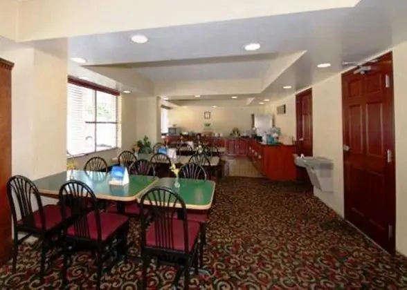 Quality Inn Takoma Park - Yeme / İçme