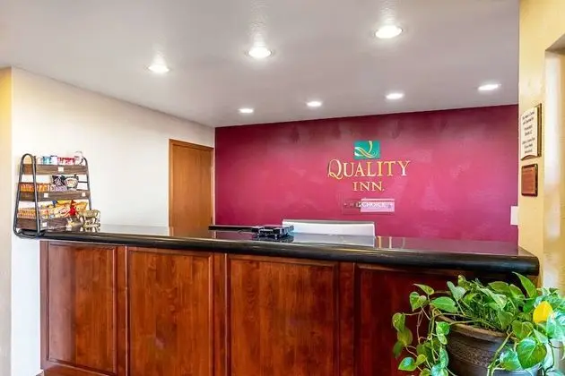 Quality Inn - Lobi