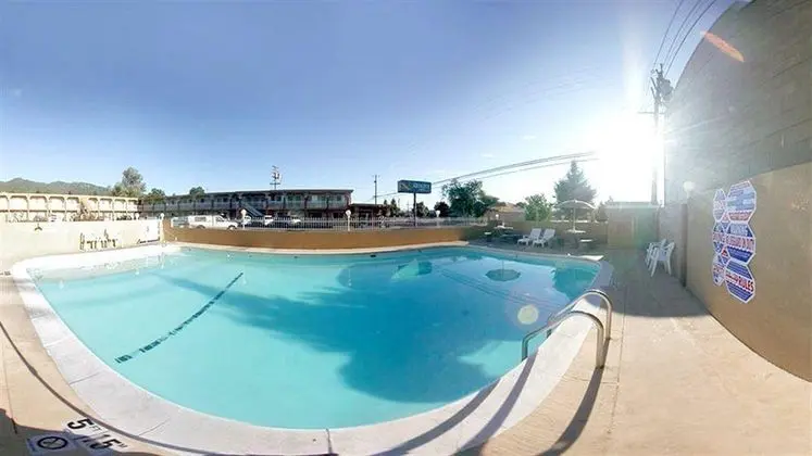 Quality Inn Ukiah Area