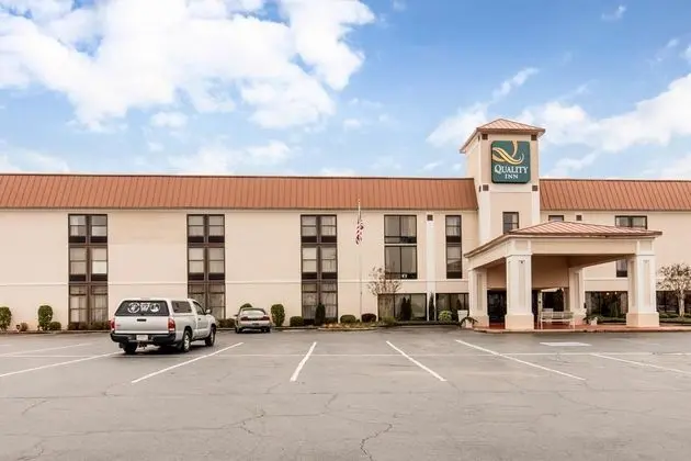 Quality Inn Valley- West Point
