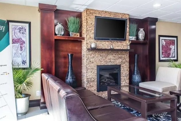 Quality Inn - Lobi