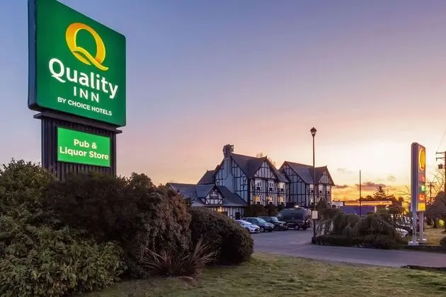 Quality Inn Waddling Dog - Öne Çıkan Resim