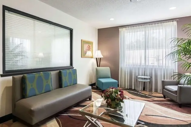 Quality Inn Warsaw near Rappahannock River - Lobi