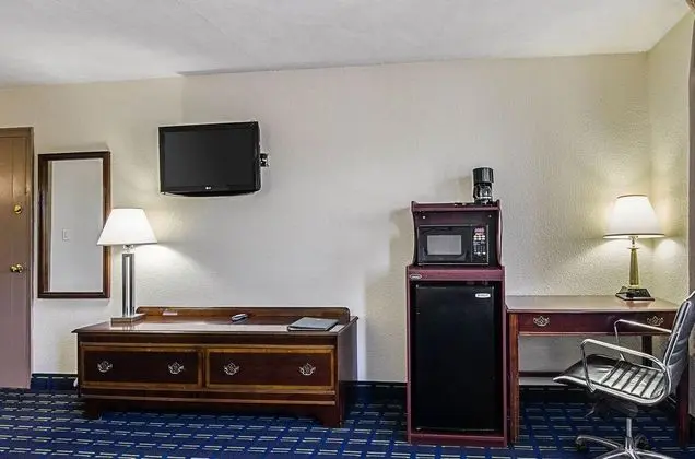 Quality Inn Waynesboro