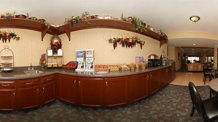 Quality Inn West Memphis I-40